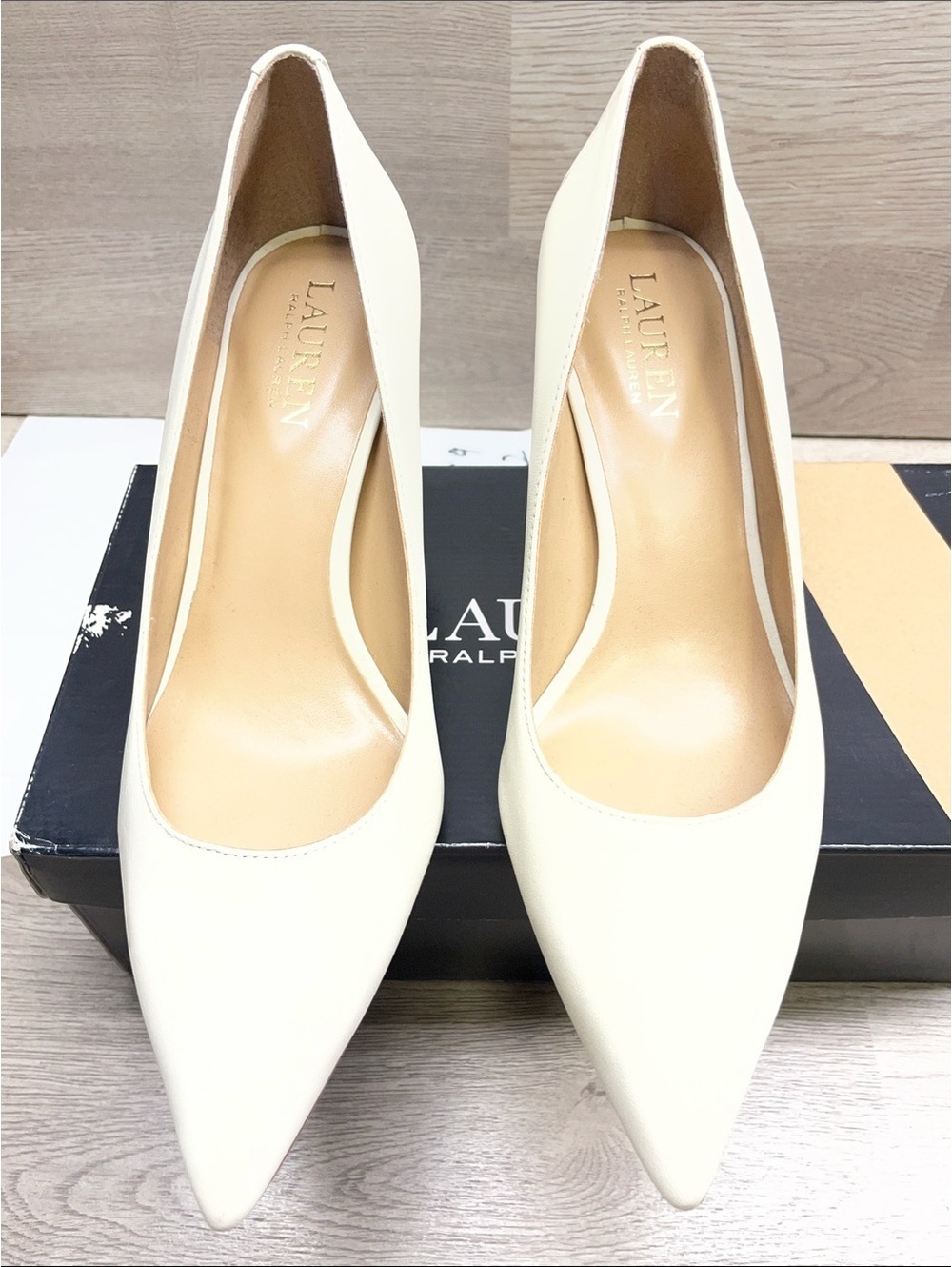 Lauren Ralph Lauren Ivory Pointed-Toe Leather Pumps #1489